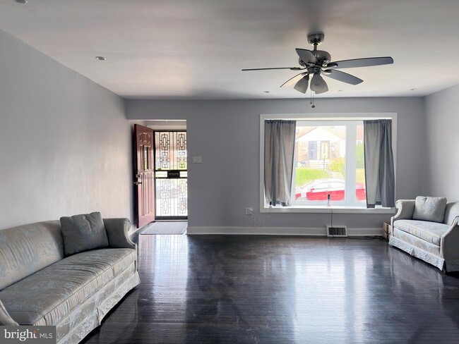 Foto del edificio - 7470 Brockton Rd