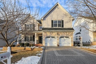 Building Photo - 35 Reinhart Way