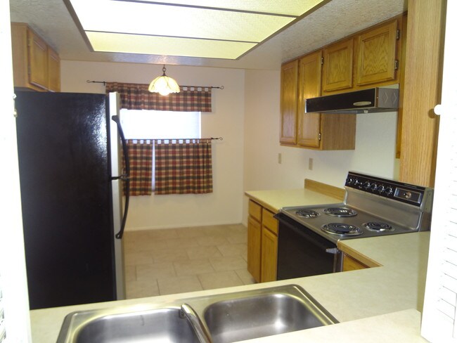 Foto del edificio - 2500 N Ironwood Ridge Dr