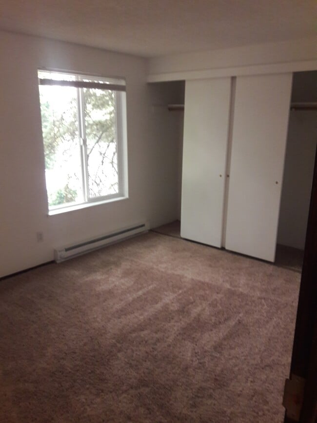 Building Photo - 12485 SW Gingham Ln