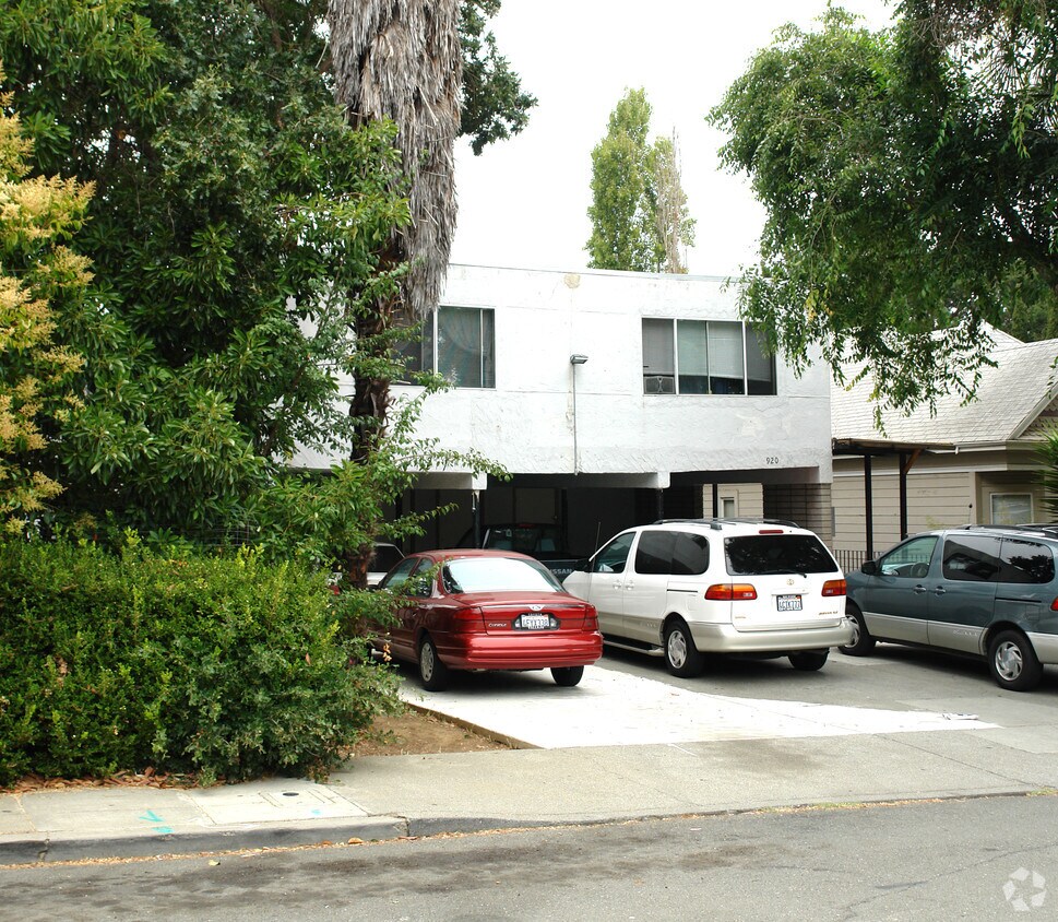Foto del edificio - 920 Kentucky St