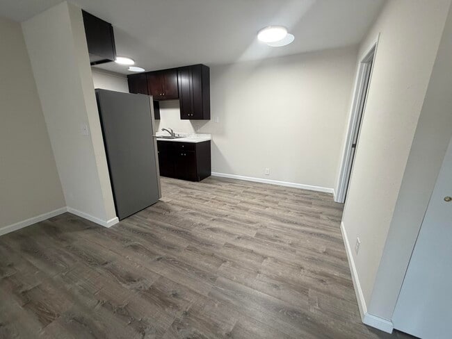 Building Photo - 3408 Balboa Ln