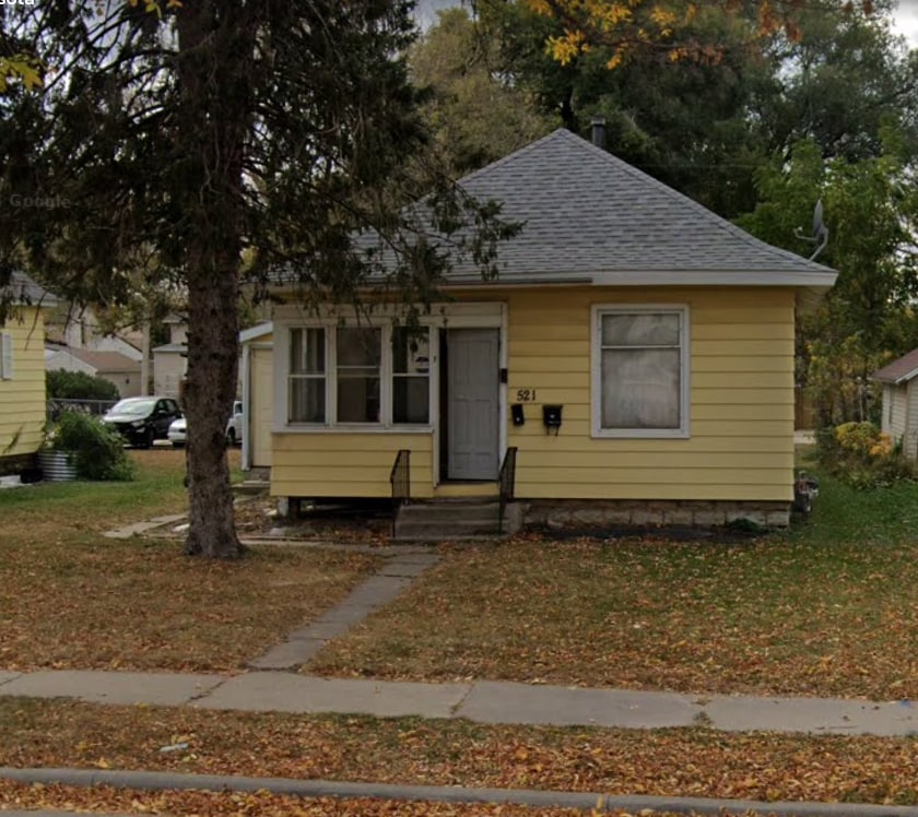 Primary Photo - 521 4th Ave NW