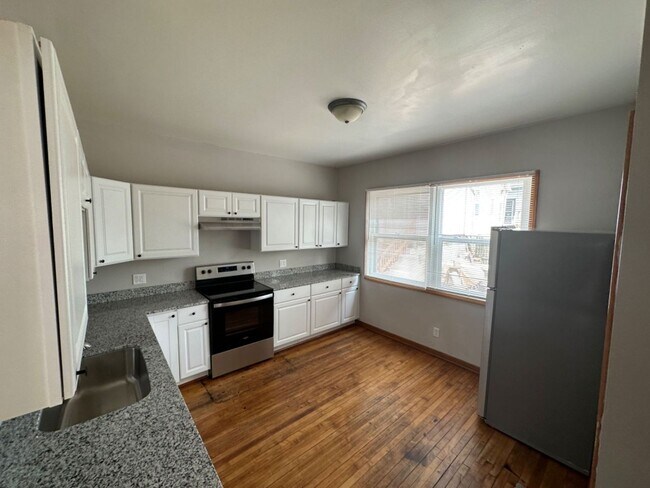 Foto del edificio - 1522 W Grant St