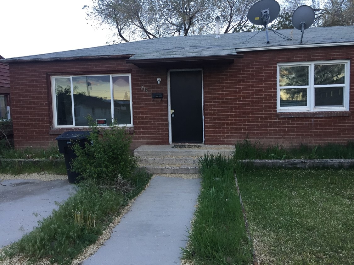 238 E 400 S Vernal Duplex - 238 E 400 S
