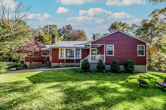 Building Photo - 46 White Birch Rd