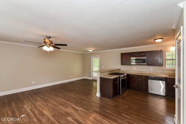Building Photo - 308 Westwood Ct