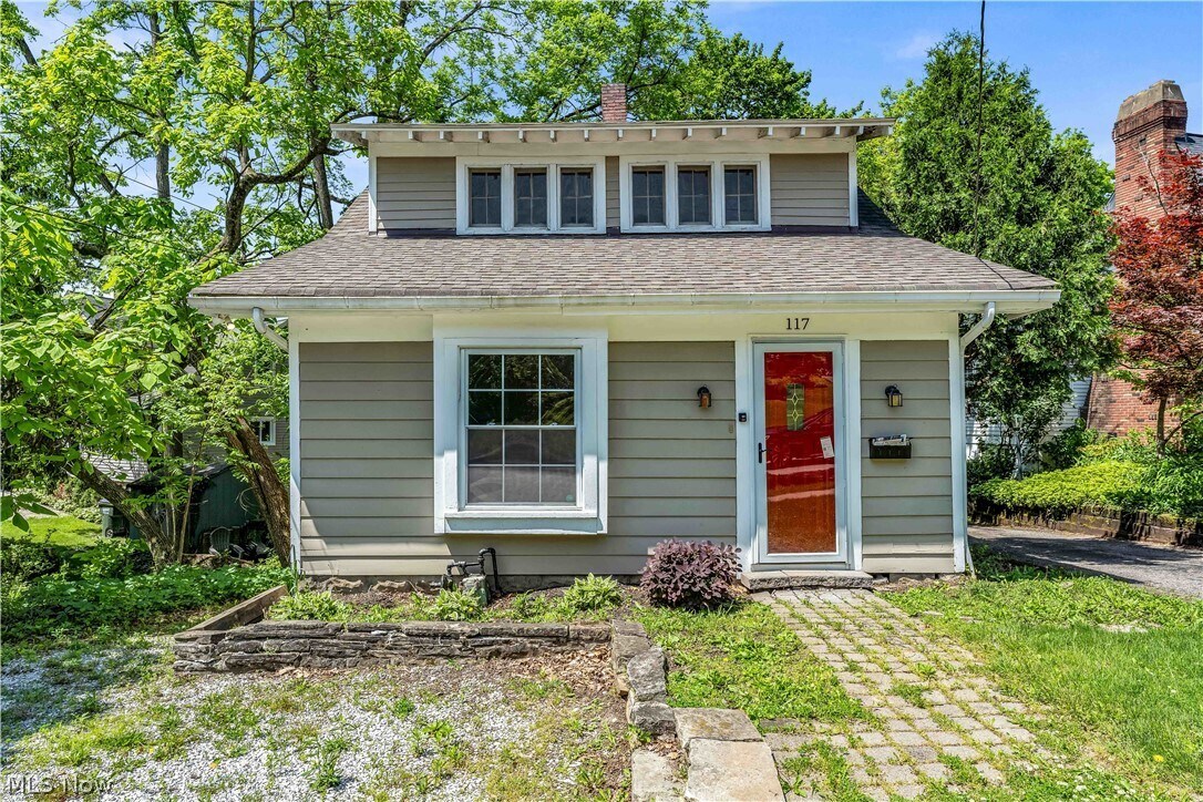 Primary Photo - 117 Cleveland St