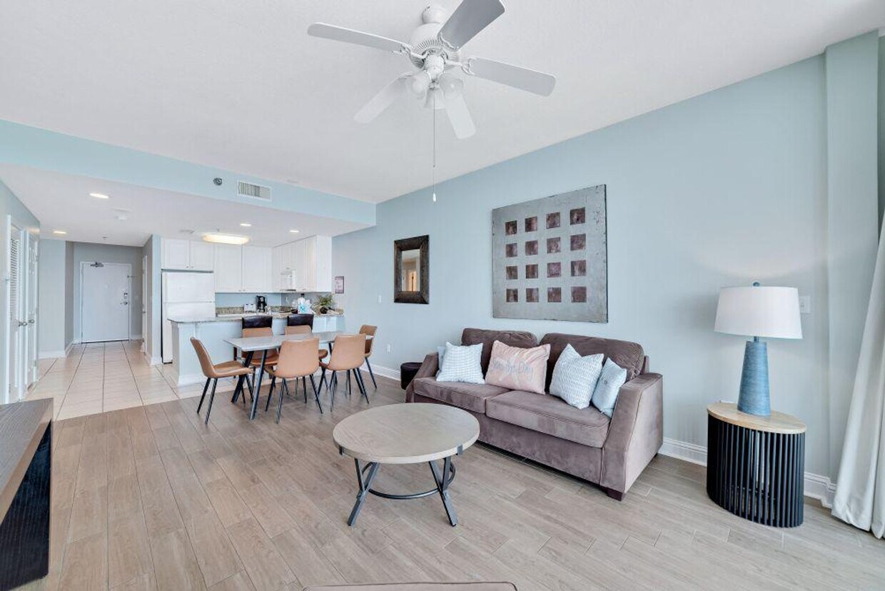 Foto principal - 455 E Beach Blvd