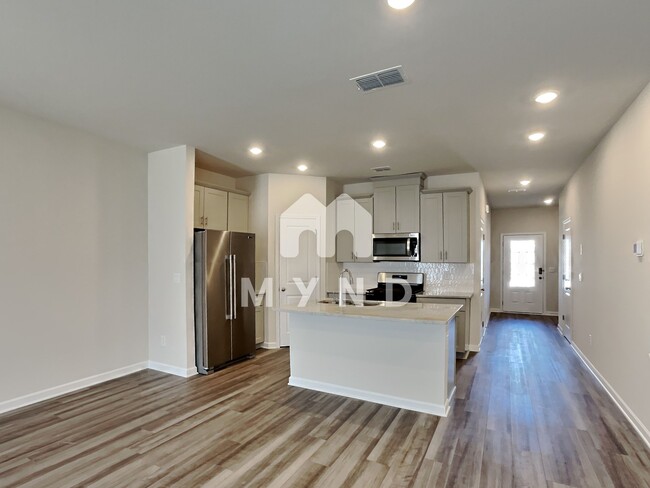 Building Photo - 3525 Shore Wood Avenue