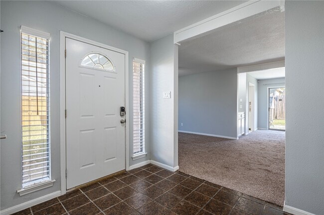 Building Photo - 10215 Kirkwren Dr