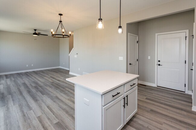 Building Photo - Gorgeous 4 bedroom / 2.5 Bath home in Grimes