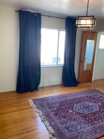 bedroom - 500 Merritt Ave