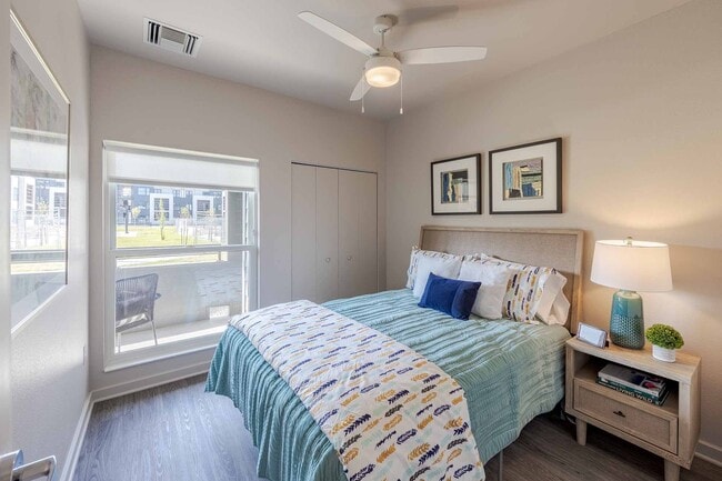 Building Photo - Ovation Apartments
