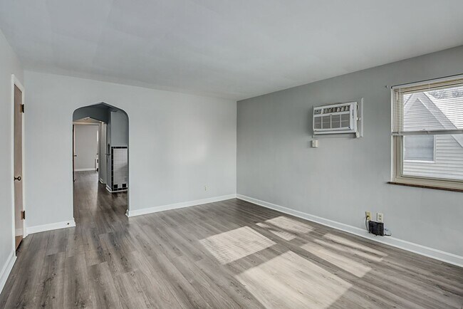 Building Photo - 3126 Ramona Ave