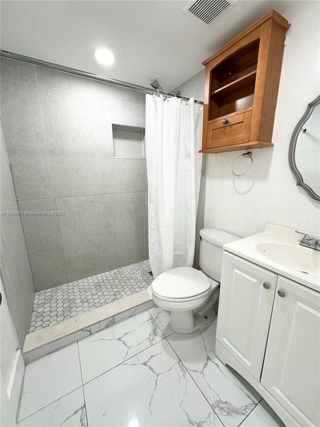 Foto del edificio - 3331 NW 18th Terrace