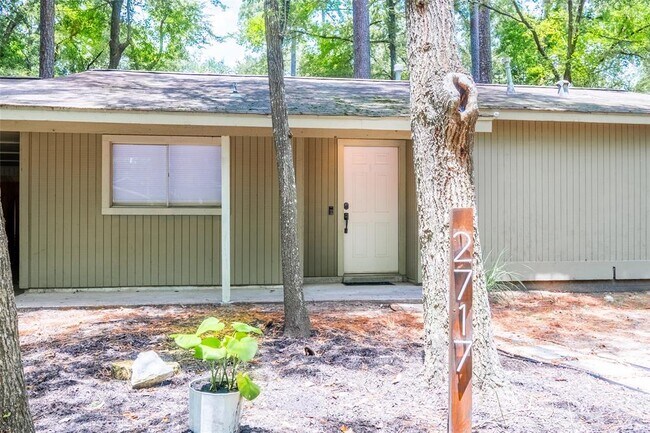 Foto del edificio - 2717 S Millbend Dr