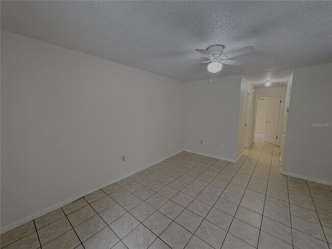 Foto del edificio - 904 SW 62nd Terrace