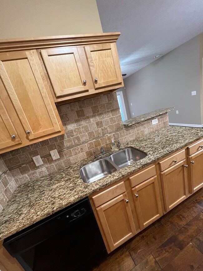 Building Photo - 7311 Saint Andrews Woods Cir
