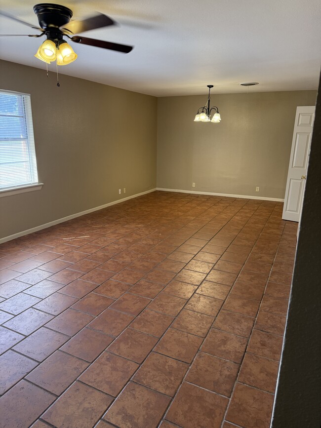 Building Photo - 3682 Ambler Ave