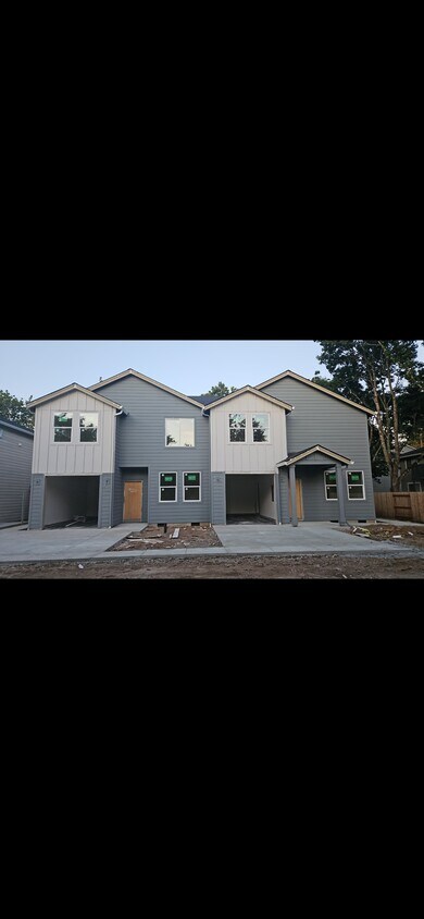 Foto principal - 3194 NW Division St