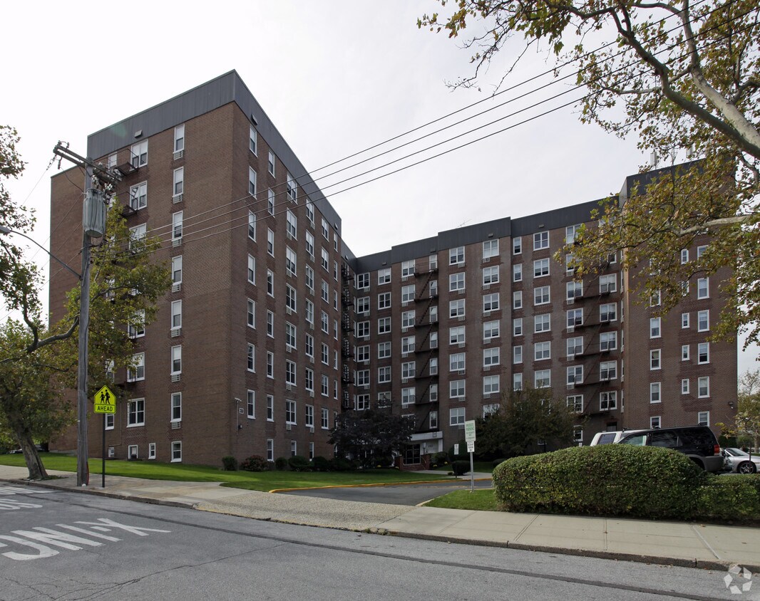350 Richmond Ter, Staten Island, NY 10301 Rentals in Staten Island at