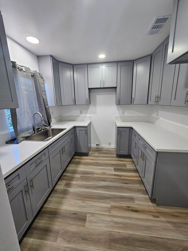 Photo - Charming 3BR House in Lynwood