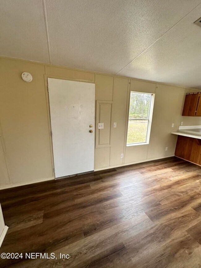 Building Photo - Welcome Home