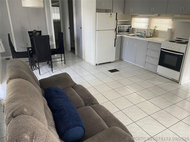 Foto del edificio - 812 SW 1st Ct