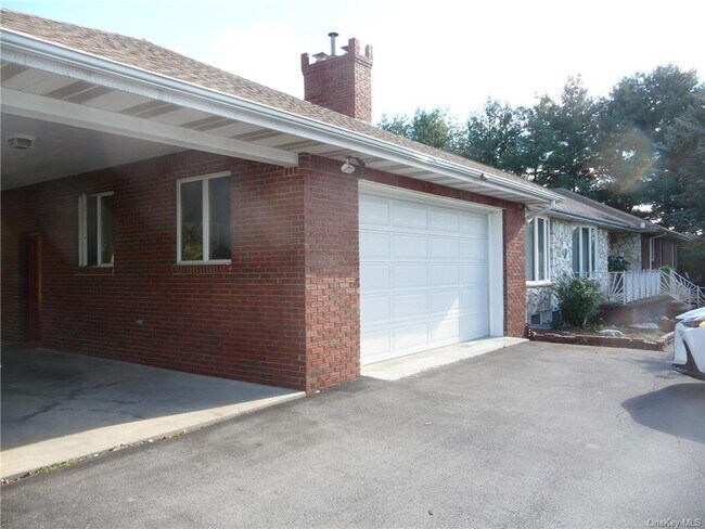 Building Photo - 212 Kirbytown Rd