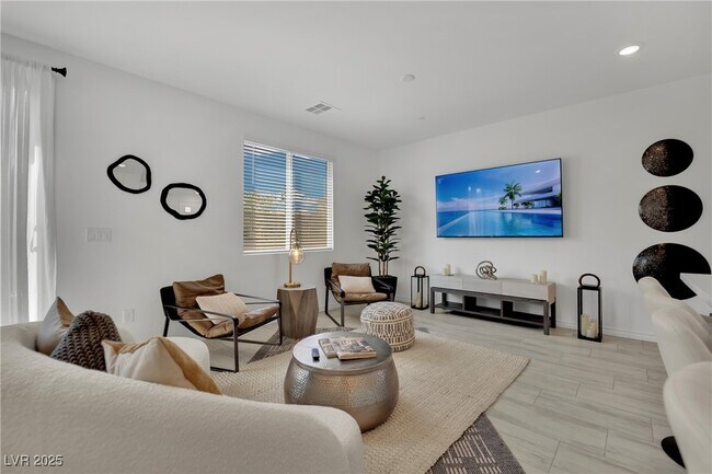 Building Photo - 8907 Roadrunner Ravine St