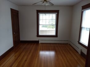 Building Photo - 125 Tower St