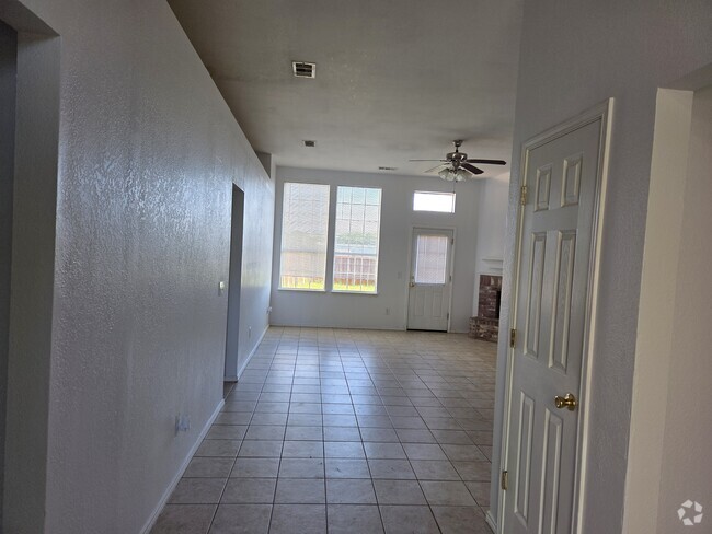 Building Photo - 719 Kerwin Ct