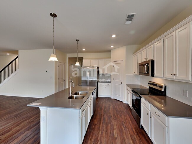 Building Photo - 2076 Williamshire Lane