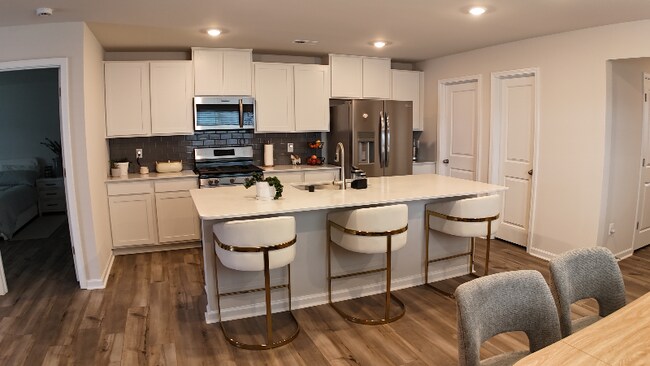 Foto del edificio - 214 Wintersweet Wy