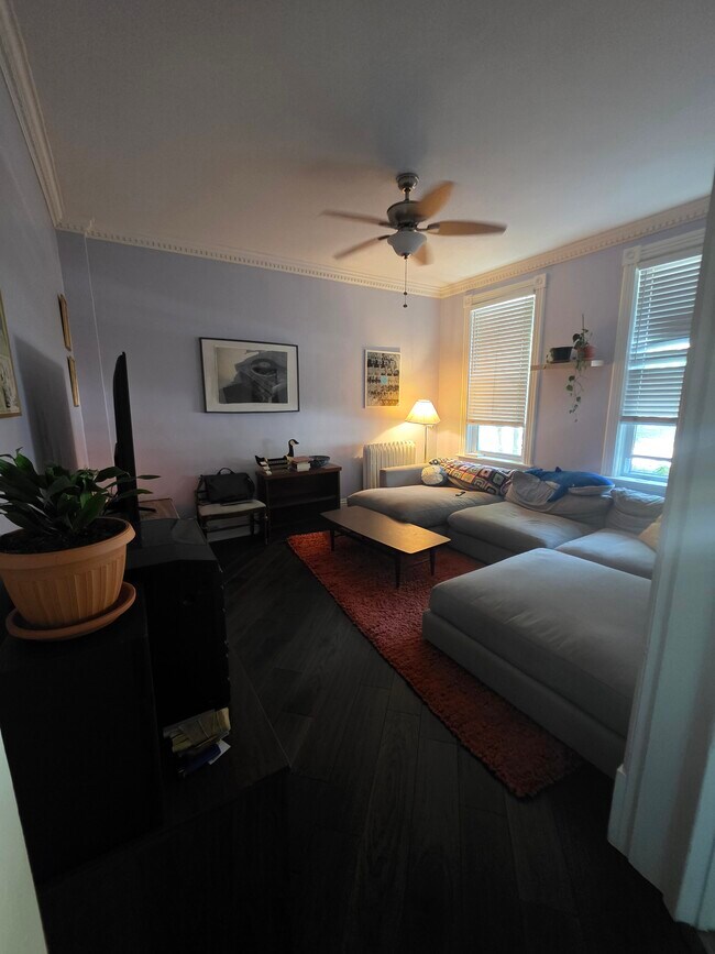 West facing living room hardwood floor, fan light in ceiling - 420 Stewart St