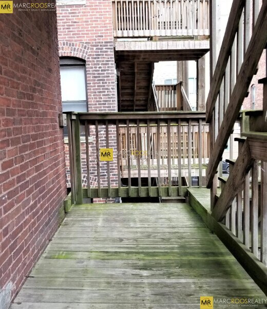 Building Photo - 62 Louis Prang St