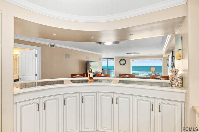 Foto del edificio - 3390 Ocean Shore Blvd
