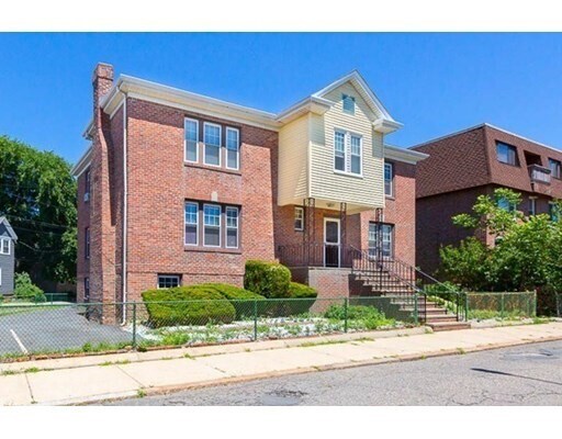 Primary Photo - 10 Myrtle Ave