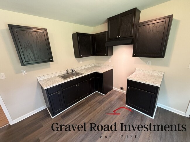 Building Photo - Beautifully Remodeled 4 Bedroom, 2 Bathroom Home for Rent