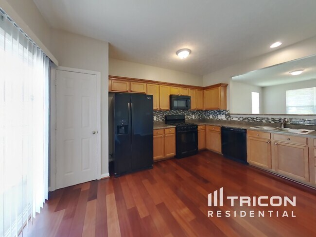 Foto del edificio - 3310 Shadow Creek Blvd