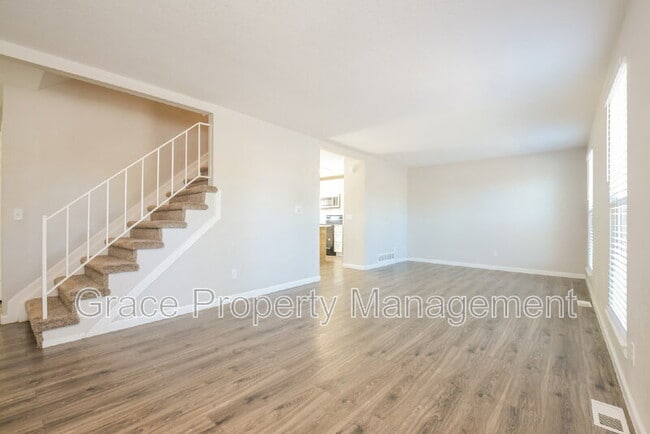 Photo - 9371 Bellaire Dr House