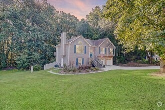 Building Photo - 3347 Camens Way NE