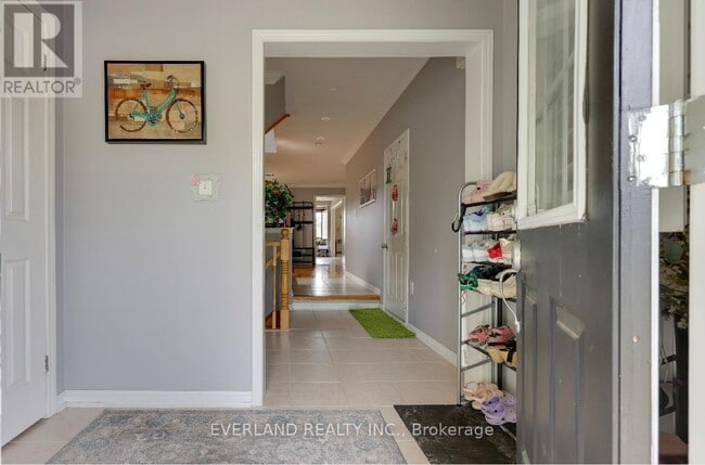 Building Photo - 18 Clamerten Rd