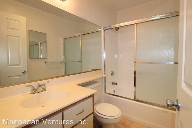 Building Photo - 3016 Honolulu Ave