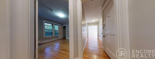 Building Photo - 11 Story St