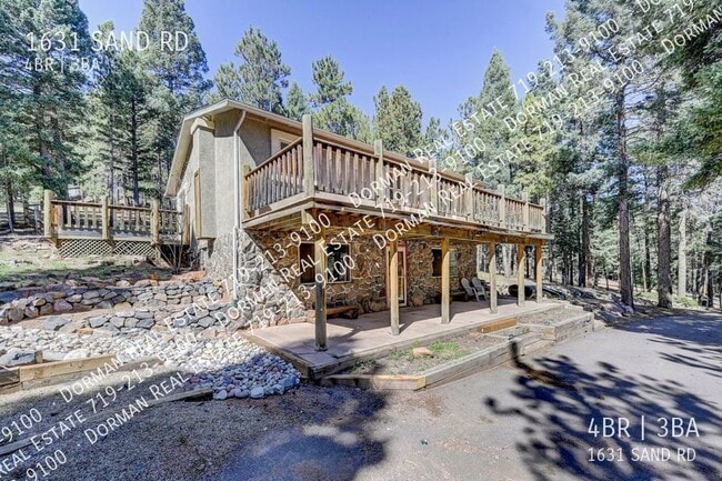 Building Photo - Sugar Bear Lodge