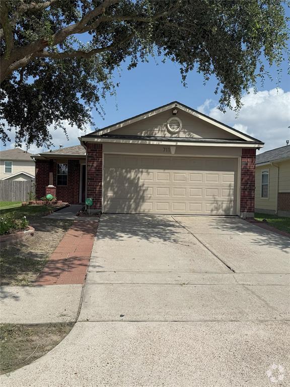 Building Photo - 711 Sun Lodge Dr