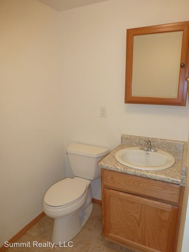 Building Photo - 8748 Trinity Dr