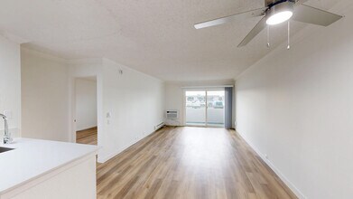 Interior Photo - Eight 80 Newport Beach